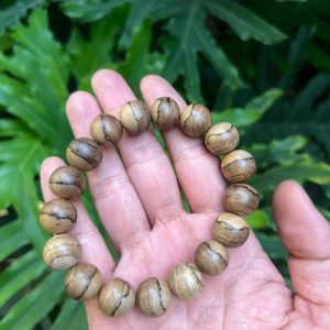 Vòng Tay Trầm Hương tự nhiên